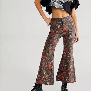 Free People Youthquake Crop Flare Jeans Printed  Size 28 Dusk We the Free